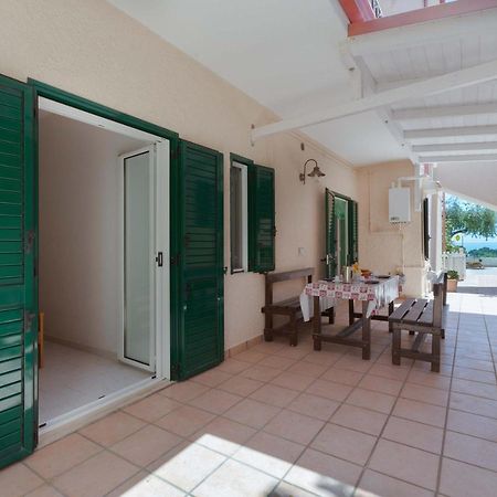 Il Bacio Del Sole By Barbarhouse Apartment Vieste Exterior photo
