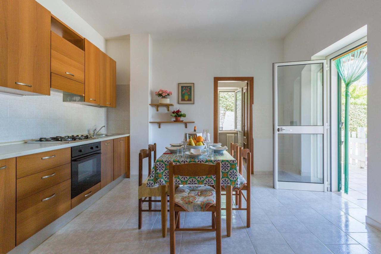 Il Bacio Del Sole By Barbarhouse Apartment Vieste Exterior photo